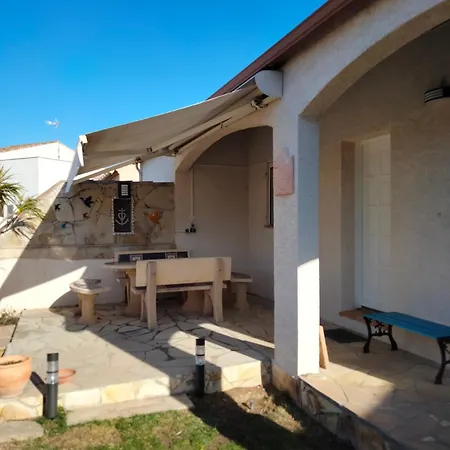 Maison 4 A 6 Pers Quartier Calme Confort Aigues-Mortes